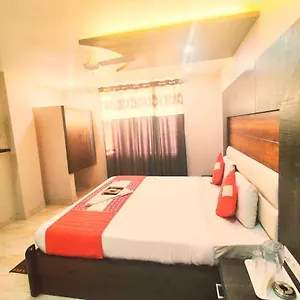 Amour By Rpi Hotel